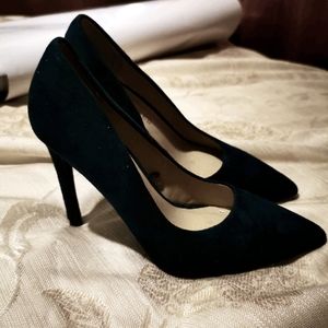 Stunning pair of ladies heels